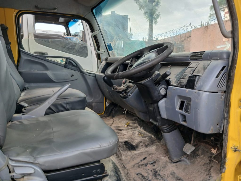 MItsubishi Canter