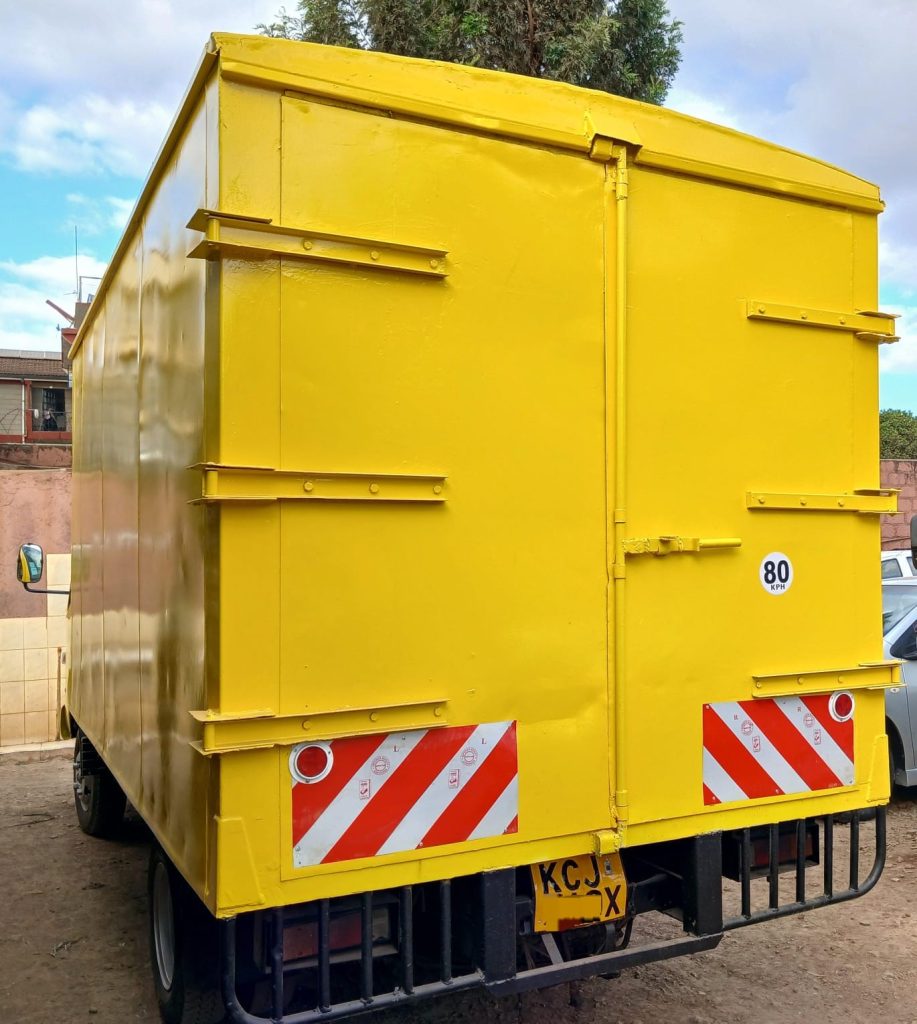MItsubishi Canter