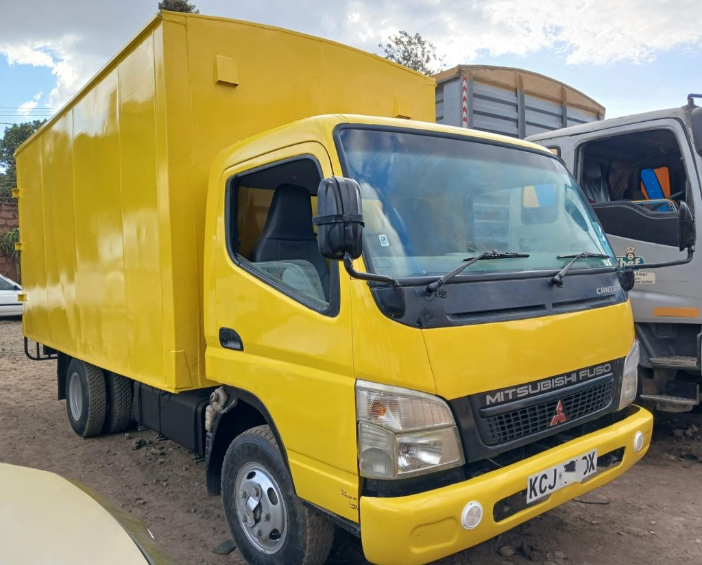 MItsubishi Canter